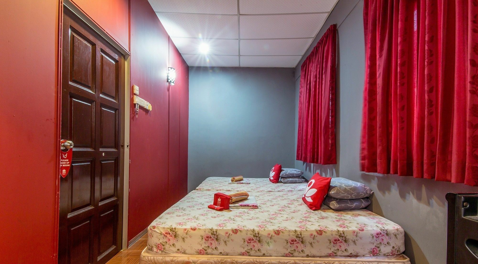 Nabil Nabila Motel Kuah Buitenkant foto